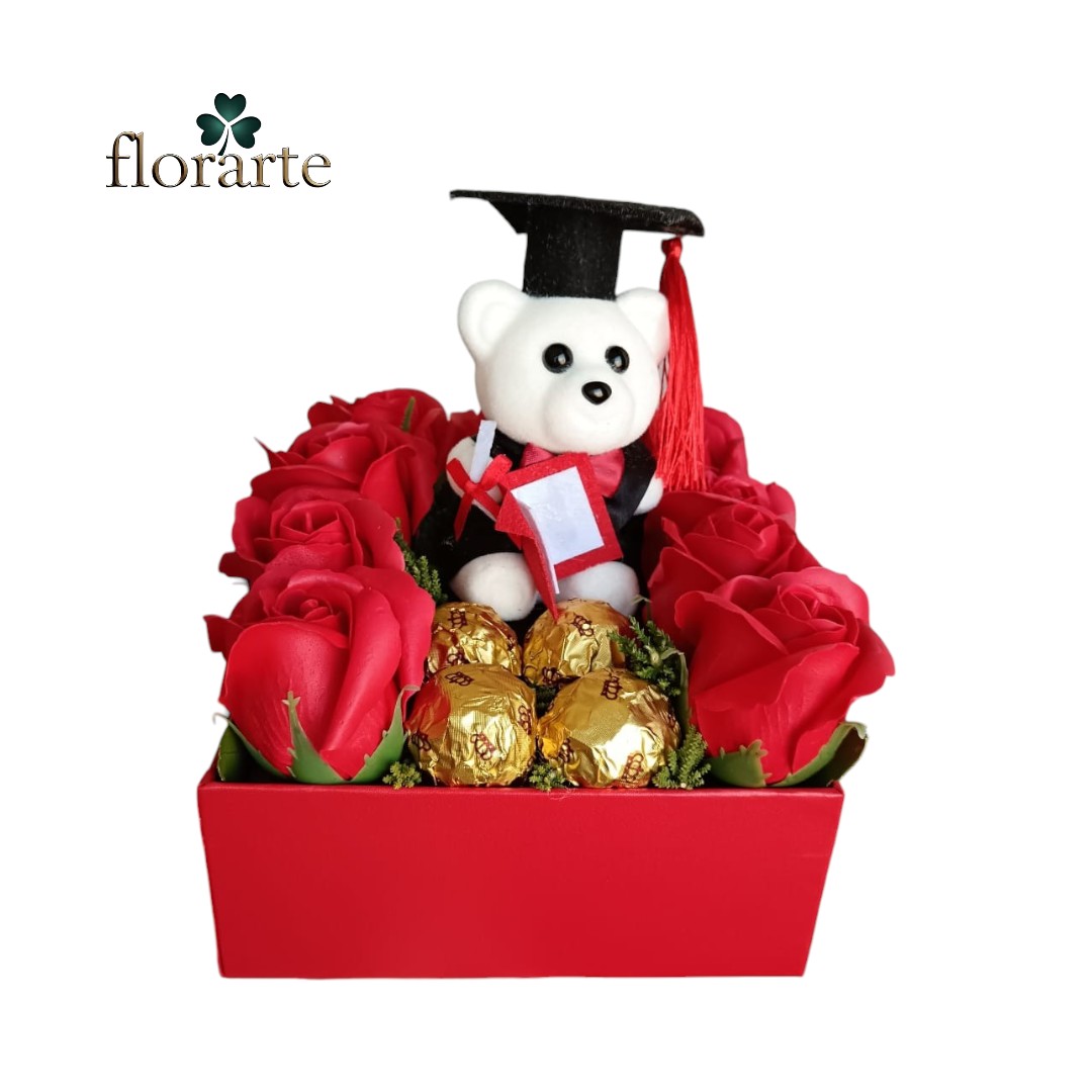 10 Box Cuadrado 10 Rosas Eternas De Jabón + 4 Bombones + Osito de Grado - Imagen 1