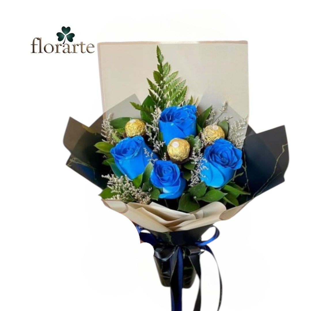 g7 (49) Ramo 4 Rosas Azules + 3 Bombones - Imagen 1